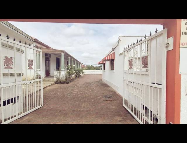 3 BEDROOM PROPERTY TO RENT IN SEA VIEW